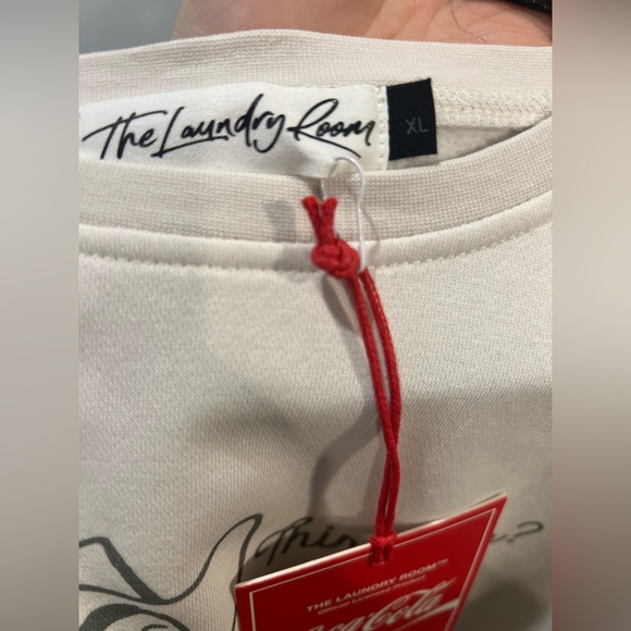 The Laundry Room Coca Cola Thirsty Partner Graphic Sweatshirt XL - Picture 5 of 6